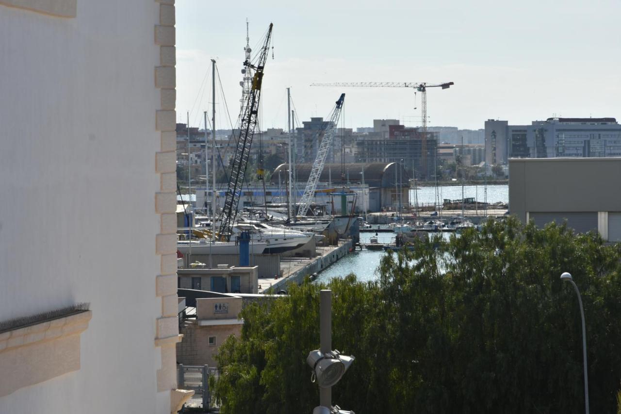 Domida Apartment Bari Luaran gambar